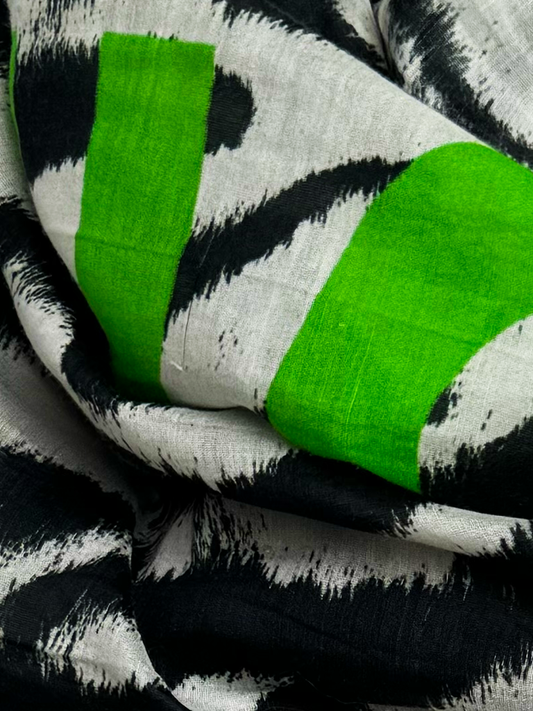 D/Luca Tiger Unconditional - Silk Cotton Scarf