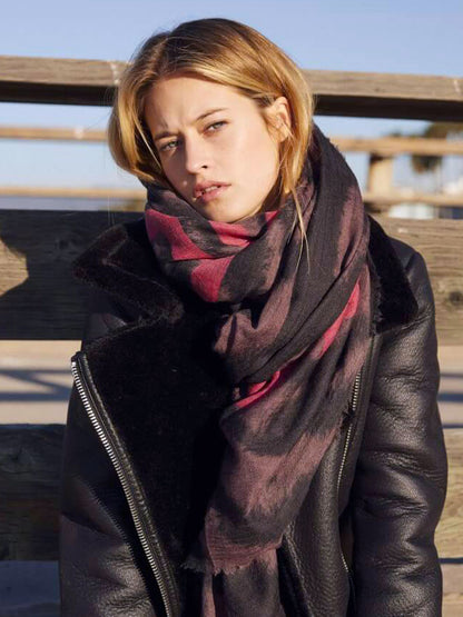 D/Luca Tiger Unconditional - Fine Wool Silk